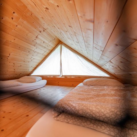 Chalet 4 personen - Houten huis HIS, 22m² - Privé toilet, wastafel & buitenbad