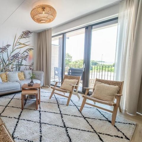 APPARTEMENT 8 personen - Luxe Strand