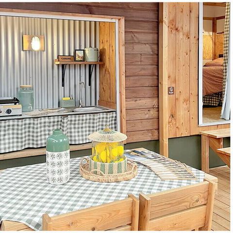 UNIEKE ACCOMMODATIE 4 personen - Tiny House | 2 slaapkamers | 4 pers | Verhoogd terras | 1 badkamer | Airconditioning
