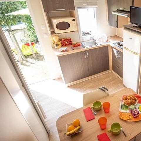 Stacaravan 4 personen - Stacaravan 24m² / 2 kamers - Terras - 2 VOLWASSENEN OF 2 VOLWASSEN + 2 KINDEREN