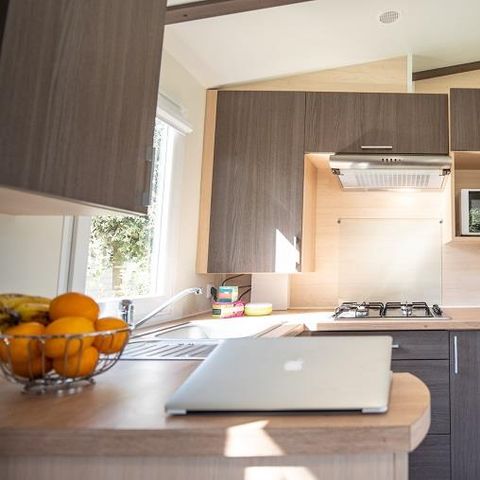 Stacaravan 4 personen - Cottage Grand Confort Maldiven 32m² - 2 kamers / OVERDEKT HOUTEN TERRAS