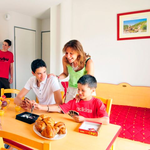 APPARTEMENT 4 personen - 2 KAMERS 4 PERSONEN BALKON