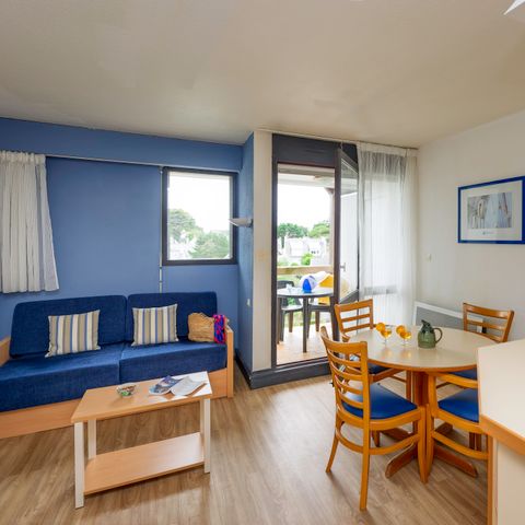 Studio 4 personen - G/200_STUDIO 4 PERS. MET GESLOTEN CABINE