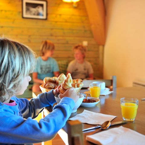 APPARTEMENT 8 personen - G/10_3 KAMER CAB of MEZZ 8 PERSONEN