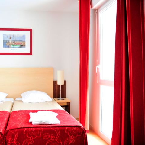 APPARTEMENT 8 personen - G/100_4 STUKS 8 PERSONEN