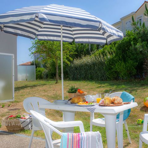 APPARTEMENT 8 personen - G/100_4 STUKS 8 PERSONEN