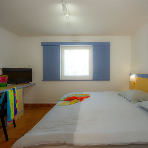 APPARTEMENT 5 personen - G/262_3 KAMERS VOOR 5 PERSONEN OP ÉÉN NIVEAU