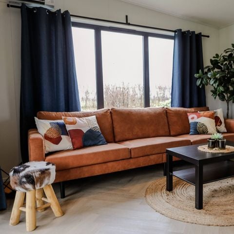 Chalet 6 personen - Luxe op minicamping Waarde met hottub
