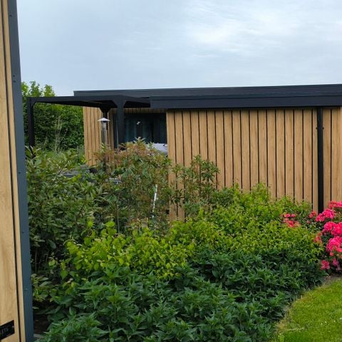 Chalet 6 personen - Luxe op minicamping Waarde met hottub