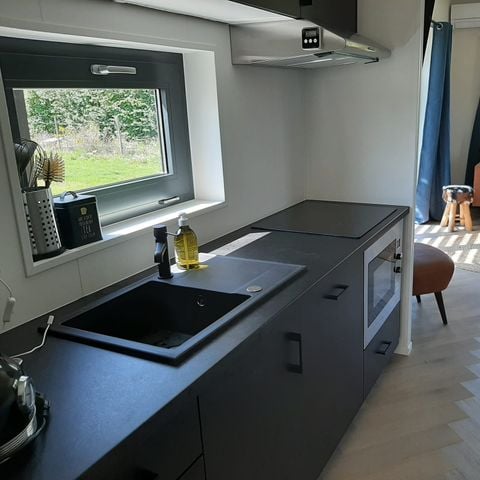 Chalet 6 personen - Luxe op minicamping Waarde met hottub
