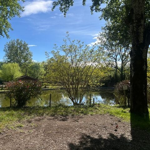 Vodatent Camping Les Rives de Courtes - Gers - Afbeelding N°4