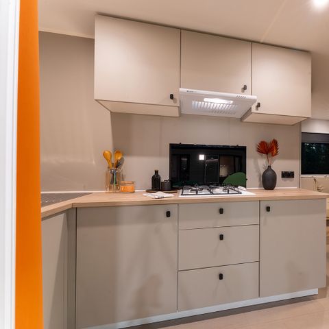 Stacaravan 4 personen - Stacaravan Premium - 2 slaapkamers - halfoverdekt terras met zeezicht