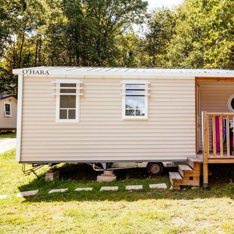 Stacaravan 4 personen - Premium Capucine - 2 slaapkamers + halfoverdekt terras