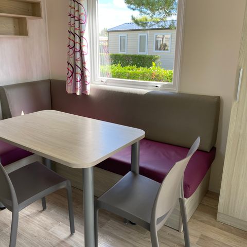 Stacaravan 4 personen - 2 slaapkamers - overdekt terras