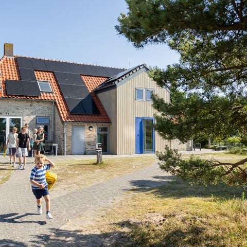 VAKANTIEHUIS 12 personen - Familieboerderij met privé binnenzwembad en sauna
