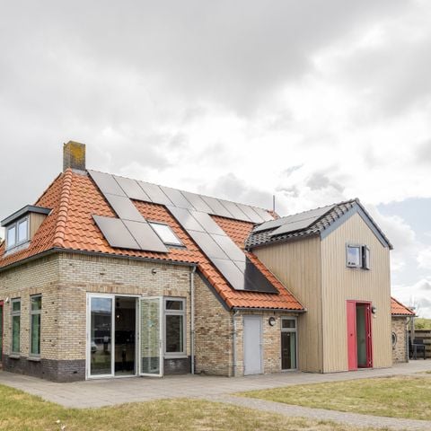 VAKANTIEHUIS 16 personen - Familieboerderij met privé binnenzwembad en sauna