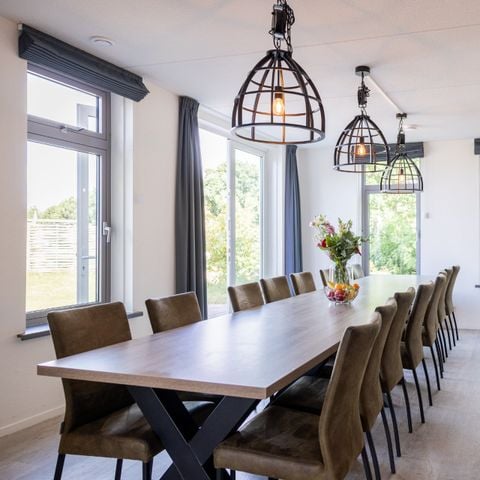 VAKANTIEHUIS 16 personen - Familieboerderij met privé binnenzwembad en sauna