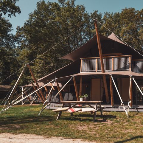 Safaritent 8 personen - Koningslodge met Hottub
