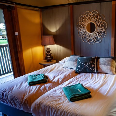 Safaritent 8 personen - Koningslodge met Hottub
