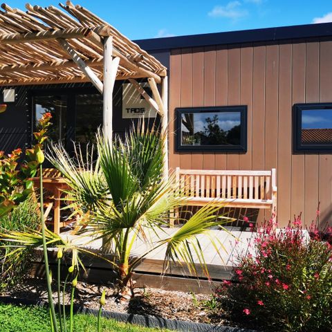 Stacaravan 6 personen - SAM - SUNELIA LUXE TAOS SPA 3bed / 6p - 40m² - Exotisch terras