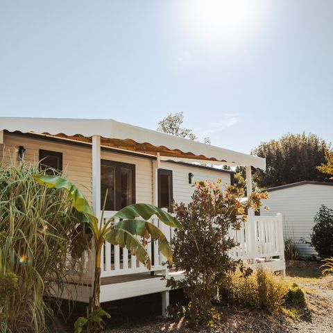 Stacaravan 4 personen - Zondag - SUNELIA - CONFORT - PLUS - 2 slaapkamers - 30 m² - Overdekt terras