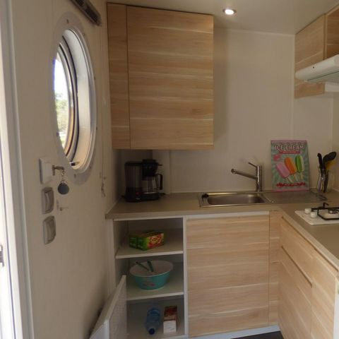 Stacaravan 2 personen - OUESSANT Confort 18m² - 1 kamer / Overdekt terras