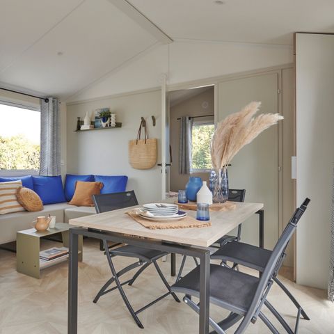Stacaravan 4 personen - MARIN Confort 27 m² - 2 slaapkamers / overdekt terras + TV