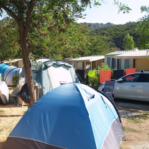 STAANPLAATS - Standplaatsen voor tenten, caravans of campers