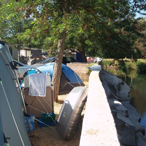 STAANPLAATS - Standplaatsen voor tenten, caravans of campers