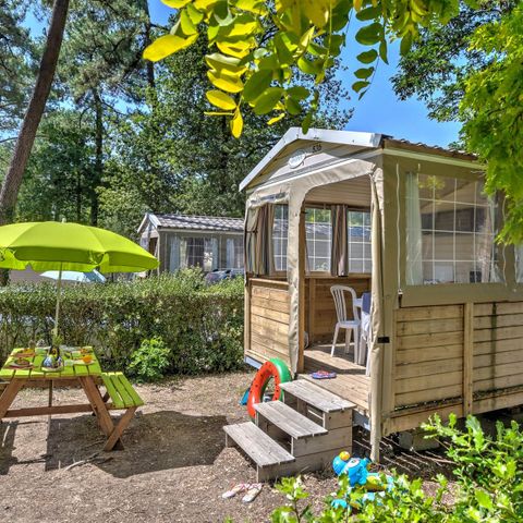 Glampingtent 5 personen - Cabane Nature 2 slaapkamers-sanitair-zonder-overdekt terras-19m²-zonder TV