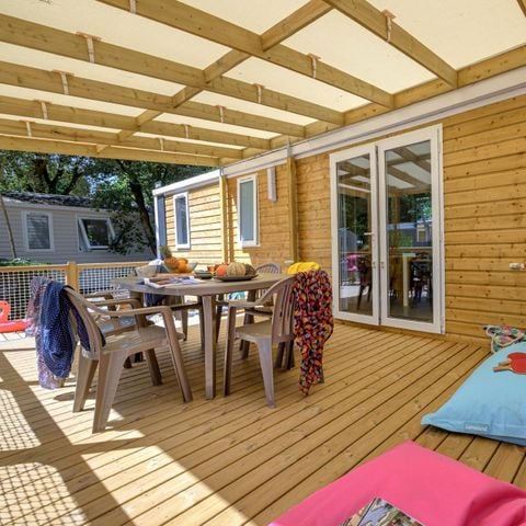Stacaravan 8 personen - Family - 4 slaapplaatsen - PREMIUM - 38 m² - Roselune - Airco - Tv - Vaatwasser - Plancha - Overdekt XXL-terras