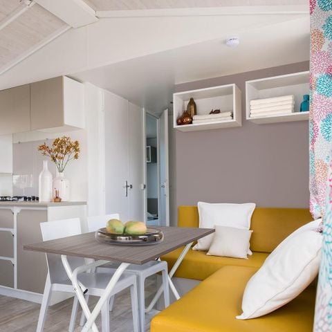 Stacaravan 6 personen - Family - 3 slaapkamers - PREMIUM - 30 m² - Roselune - Airco - Tv - Vaatwasser - Plancha - Overdekt XXL-terras
