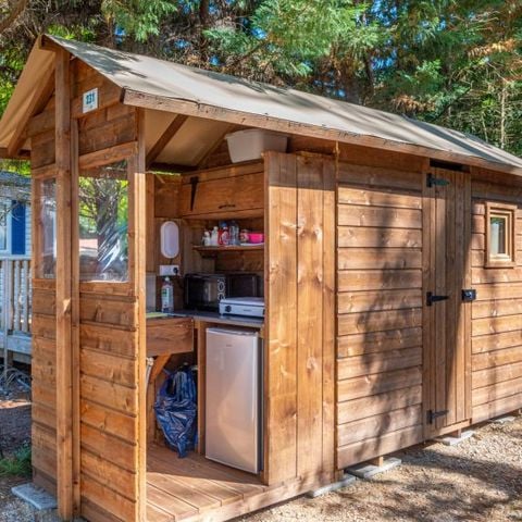 Kampeerplaats - Premium privétoiletten voor 6 personen