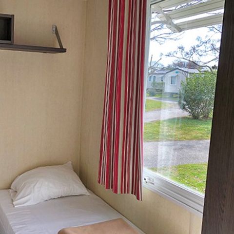 Stacaravan 6 personen - Klassiek XL | 3 slaapkamers | 6 pers | Verhoogd terras | Airconditioning