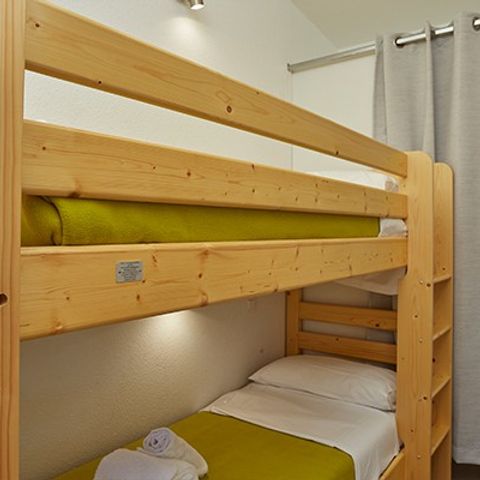 APPARTEMENT 6 personen - Flat | Comfort | 3 slaapkamers | 6 pers | Enig terras | 2 badkamers | Airconditioning