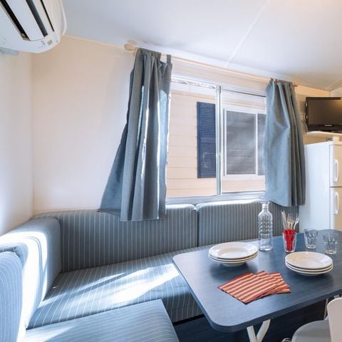 Stacaravan 6 personen - BLU ROMANTIC (4 volwassenen + 2 kinderen)