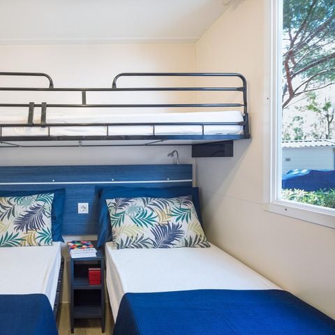 Stacaravan 6 personen - BLU ROMANTIC (4 volwassenen + 2 kinderen)