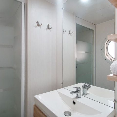 Stacaravan 6 personen - 3 slaapkamers (aankomst op zondag)