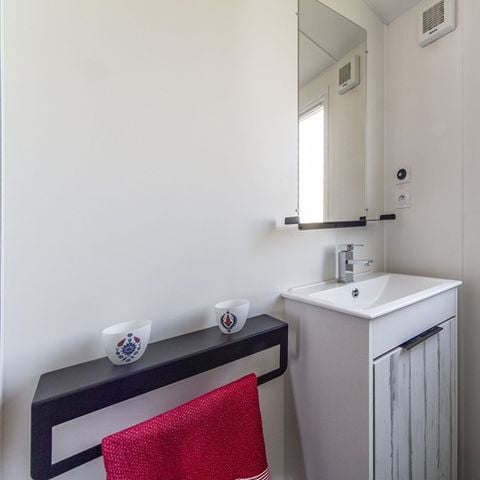 Stacaravan 8 personen - COMFORT - 4 slaapkamers met airconditioning + TV + 2 badkamers