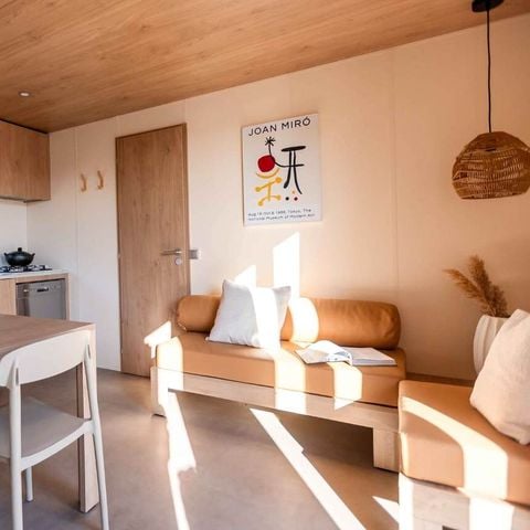Stacaravan 5 personen - PREMIUM - 2 slaapkamers met airconditioning +TV+Gaskookplaat + 2 badkamers - 2025