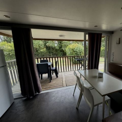 Stacaravan 4 personen - MH Confort Mistral 4 slaapplaatsen - 2 slaapkamers, airconditioning en televisie
