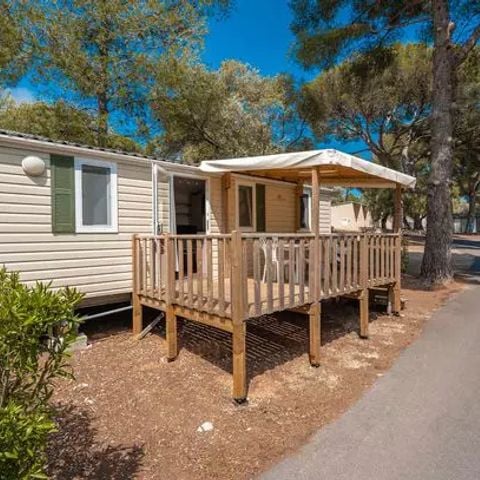 Stacaravan 4 personen - Klassiek | 2 Slaapkamers | 4 Pers | Verhoogd terras | Airconditioning door Homair