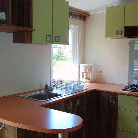 Stacaravan 6 personen - Standaard stacaravan 30 m² / 2 slaapkamers - overdekt terras