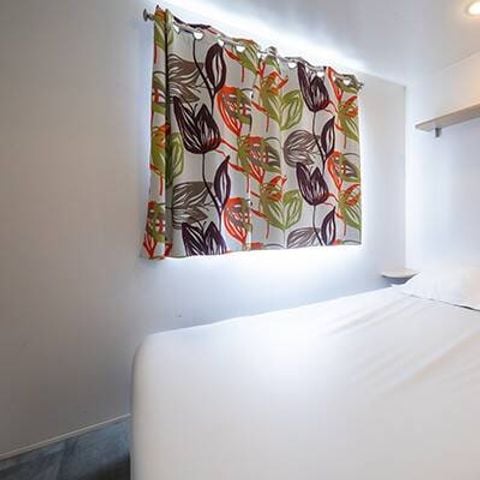 Stacaravan 4 personen - Stacaravan | Comfort | 2 Slaapkamers | 4 Pers. | Verhoogd terras