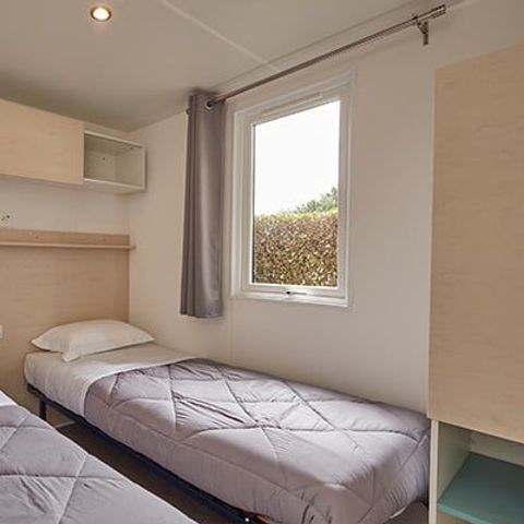 Stacaravan 4 personen - Ultimate | 2 slaapkamers | 4 pers | Verhoogd terras | 2 badkamers | Airconditioning | TV