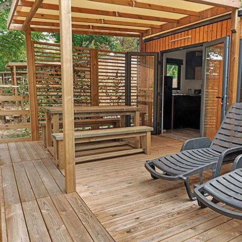 Stacaravan 4 personen - Ultimate | 2 slaapkamers | 4 pers | Verhoogd terras | 2 badkamers | Airconditioning | TV