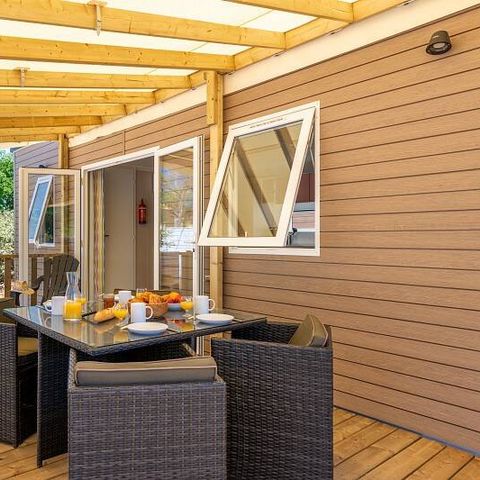 Stacaravan 4 personen - Stacaravan | Premium | 2 Slaapkamers | 4 Pers | Verhoogd terras | Airconditioning | TV