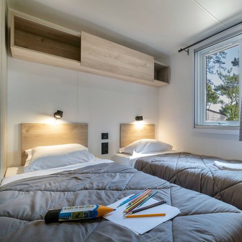 Stacaravan 6 personen - Mobile-home | Comfort | 3 Slaapkamers | 6 Pers. | Overdekt terras | 1 Badkamer | Air-con.