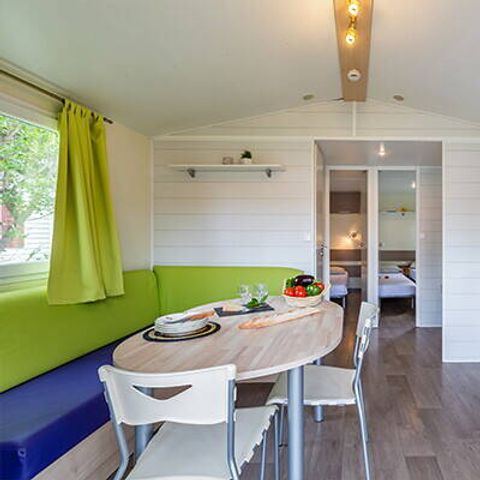 Stacaravan 4 personen - Stacaravan | Klassiek | 2 slaapkamers | 4 pers. | Overdekt terras | 1 badkamer