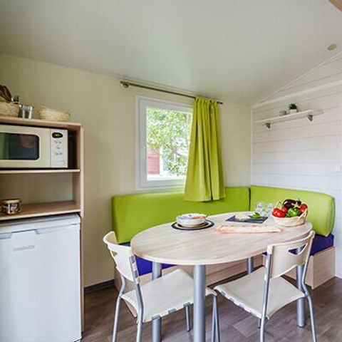 Stacaravan 4 personen - Stacaravan | Klassiek | 2 slaapkamers | 4 pers. | Overdekt terras | 1 badkamer